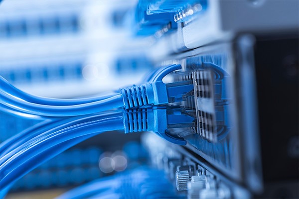 Insight sells Acronis Backup Advanced, helping you protect your business-critical systems in multiple scenarios.