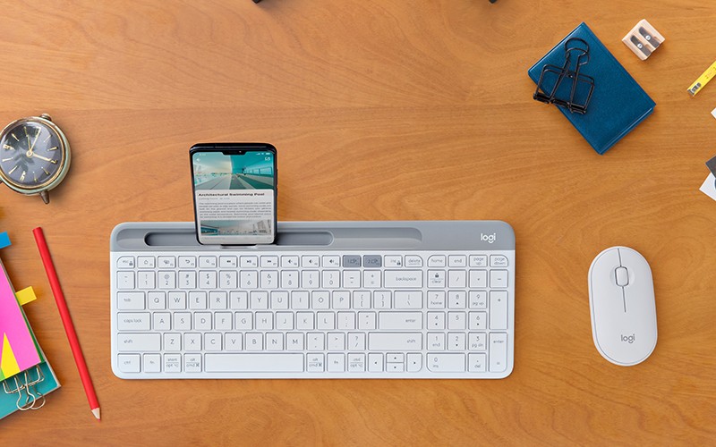 The K580 wireless keyboard features all the keys you need in a compact layout that elevates the overall look of your desktop K580 wireless keyboard