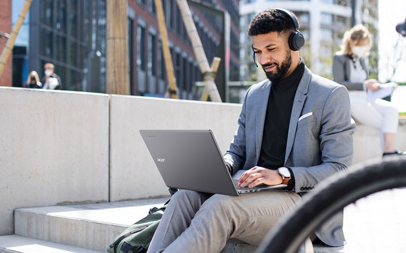 Man using Chromebook device